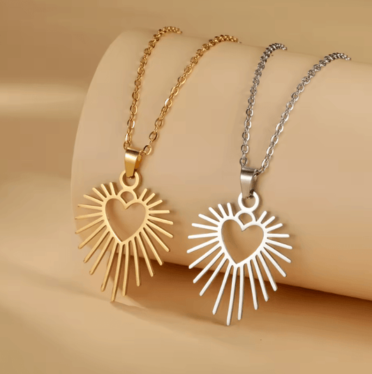 Elegant Geometric Heart Sun Pendant Necklace – Gold Stainless Steel Choker