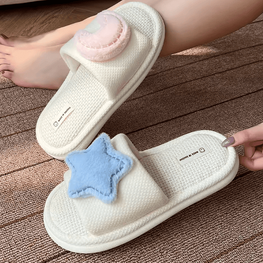 Beste Titel +Decription :. Women's Slippers Comfortable Soft Flat Sole at All Seasons Indoor Linen Slippers Stars Moon Anti Slip Female Home Slippers 2025