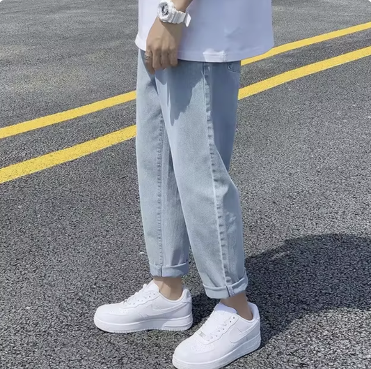 Versatile Summer Straight-Leg Jeans for Men – Loose-Fit Korean Style with Elastic Waist, Ideal for Students