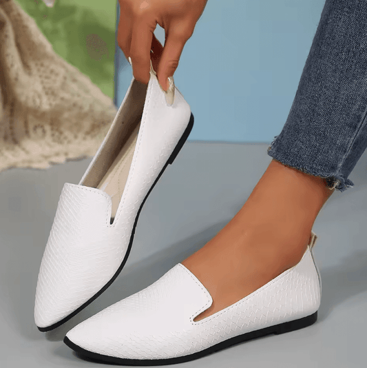 Women’s PU Leather Loafers - Pointed Toe Ballet Flats with Stone Pattern