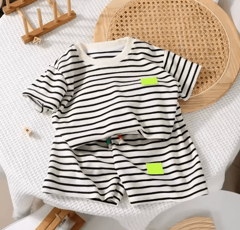 ☀️ 2Pcs Summer Outfit – Short Sleeve Tee & Shorts Set for Boys | Stylish & Comfy ☀️ 2Pcs Summer Outfit – Short Sleeve Tee & Shorts Set for Boys | Stylish & Comfy