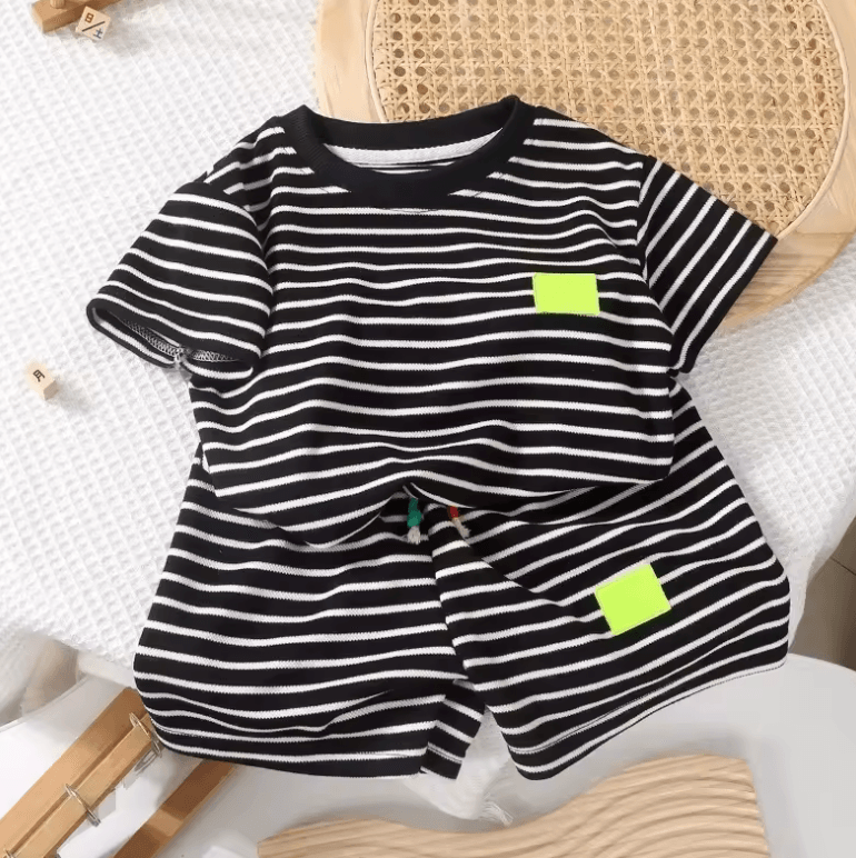 ☀️ 2Pcs Summer Outfit – Short Sleeve Tee & Shorts Set for Boys | Stylish & Comfy ☀️ 2Pcs Summer Outfit – Short Sleeve Tee & Shorts Set for Boys | Stylish & Comfy