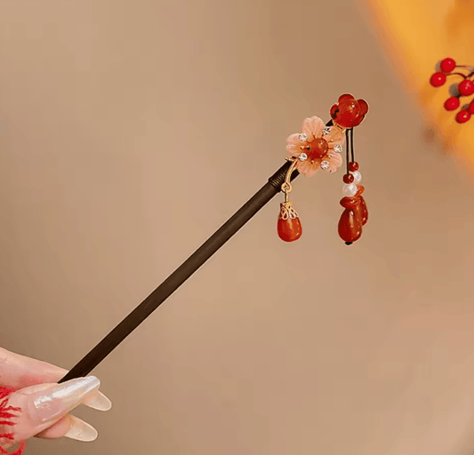 Antique Flower Wooden Hair Stick – Elegant Hanfu Hairpin with Tassel