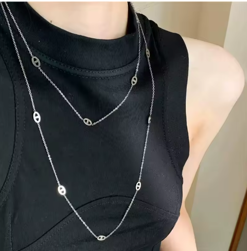 French Classic Titanium Steel Pig Nose Tassel Necklace