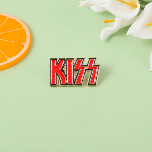 KISS Enamel Brooch Heart Love Miss Valentine Alloy Pin