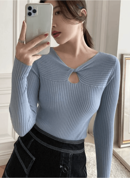 Women’s V-Neck Knitted Sweater – Soft Warm Slim Pullover for Autumn & Winter