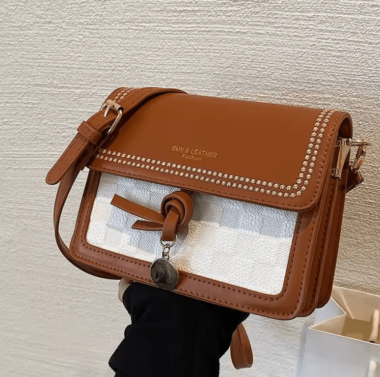 Trendy Women’s Small Crossbody Bag – Summer Hot Sale Shoulder Purse | Stylish & Versatile Mini Handbag with High-End Look for Daily & Casual Outfits