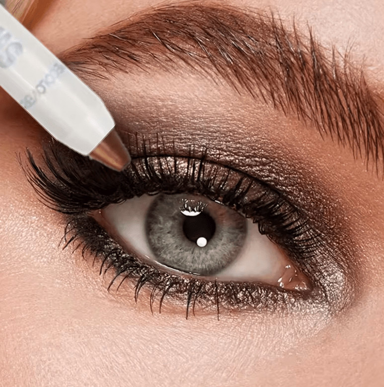 9-Color Waterproof Eyeshadow Stick Set – Long-Lasting Metallic & Pearlescent Glitter Shades – Easy-to-Apply Cream Shadow for Bold or Natural Eye Makeup Looks