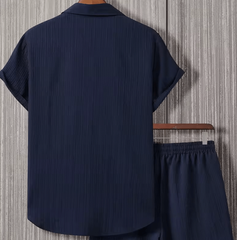 2025 Men’s Summer Striped Jacquard Shirt – Short Sleeve Button-Down Collar Shirt – Casual Fashionable Trendy Top – Lightweight Hot-Selling Summer Style