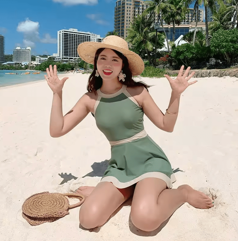2025 Girls’ One-Piece Swimsuit with Skirt – Bean Green Waist-Cinching Slimming Swimwear – Fresh Belly-Covering Design for Vacation & Hot Springs