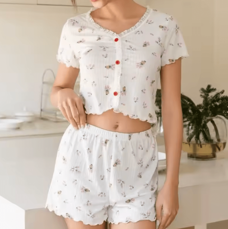 2025 Women’s Floral Pajama Set – Short Sleeve V-Neck Top & Elastic Waist Shorts – 2-Piece Soft Sleepwear for Home, Lounge, or Summer Nights