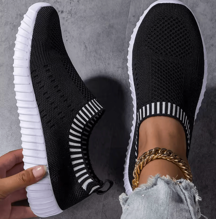 Women’s Breathable Knit Sneakers – Lightweight Mesh Lace-Up Low-Top Outdoor Shoes for Casual Wear