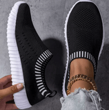 Women’s Breathable Knit Sneakers – Lightweight Mesh Lace-Up Low-Top Outdoor Shoes for Casual Wear