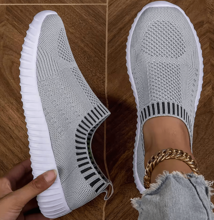 Women’s Breathable Knit Sneakers – Lightweight Mesh Lace-Up Low-Top Outdoor Shoes for Casual Wear