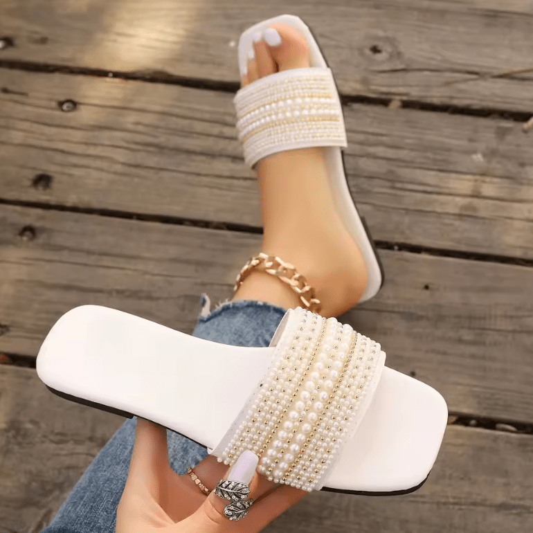 Women’s Lightweight Beach Slippers – Seawater Crystal Design, Flat Bottom, One-Row Beading, Breathable Polyamide Fabric, Casual Summer Slides