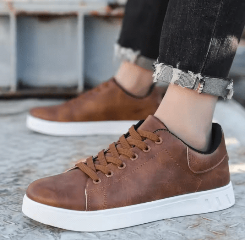 Men’s Classic Leather Sneakers – Thick Sole, Casual Lace-Up, Anti-Slip Vulcanized Walking Shoes
