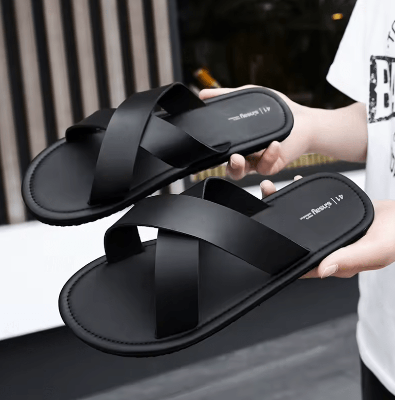 Men’s Lightweight Casual Slippers – Summer Outdoor Flat Sandals | Soft Sole, Comfortable Beach Shoes | Fashion Trend Slip-On Footwear