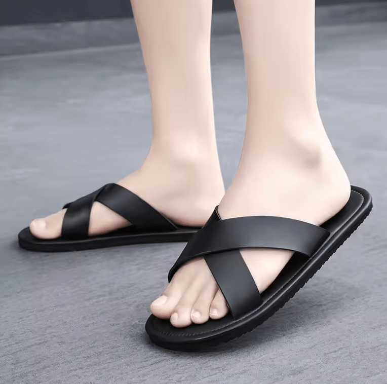 Men’s Lightweight Casual Slippers – Summer Outdoor Flat Sandals | Soft Sole, Comfortable Beach Shoes | Fashion Trend Slip-On Footwear