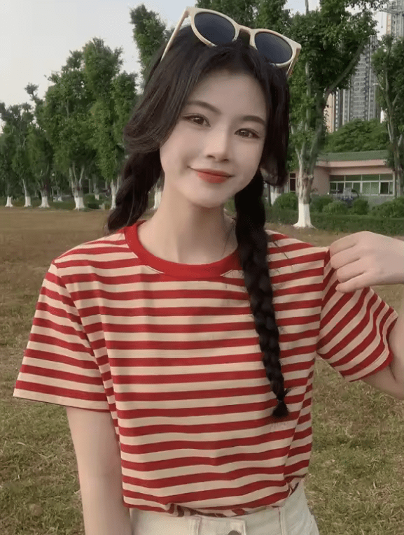 Women’s Red Striped T-Shirt – Loose Fit, Short Sleeve, Vintage Korean Style Summer Top