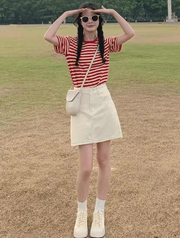 Women’s Red Striped T-Shirt – Loose Fit, Short Sleeve, Vintage Korean Style Summer Top