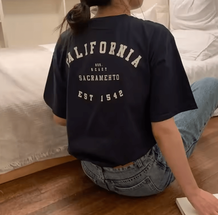 Women’s Loose-Fit Letter Print T-Shirt – Summer Casual Short Sleeve Top with Crew Neck, Student & Couple Style