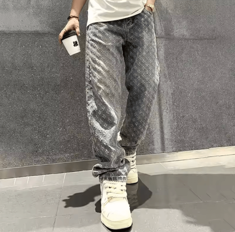 Retro Washed American High Street Men’s Jeans – Loose Straight Leg Casual Long Trousers with Hole Design, Fashionable Denim