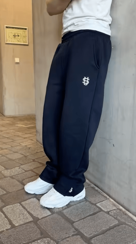 American Men’s Navy Blue Y2K Joggers – Berlin Street Style Retro Hip Hop Sweatpants, Elastic Waist Casual Pants with Coin Embroidery