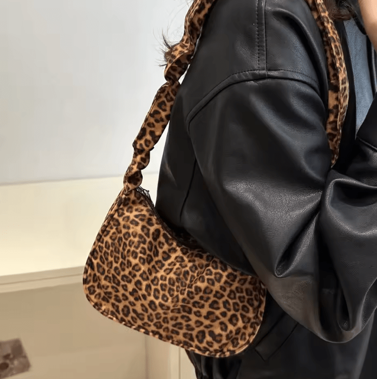 Women’s Korean Style Large-Capacity Shoulder Bag – Autumn Winter Leopard Print Crossbody, Commuter Underarm Bag, Minimalist Neutral Design