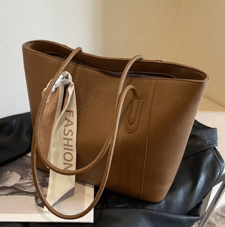 Women’s Trendy Korean Large-Capacity Shoulder Bag – Hot Sale Student & Commuter Tote, New Style with Zipper Closure, Artificial Leather