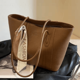 Women’s Trendy Korean Large-Capacity Shoulder Bag – Hot Sale Student & Commuter Tote, New Style with Zipper Closure, Artificial Leather