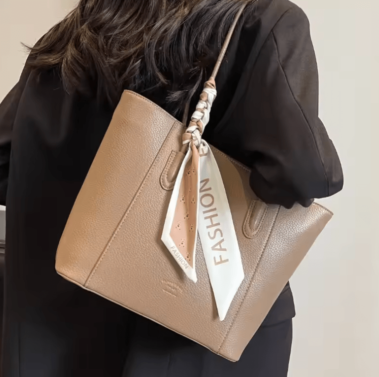 Women’s Trendy Korean Large-Capacity Shoulder Bag – Hot Sale Student & Commuter Tote, New Style with Zipper Closure, Artificial Leather
