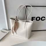 Women’s Trendy Korean Large-Capacity Shoulder Bag – Hot Sale Student & Commuter Tote, New Style with Zipper Closure, Artificial Leather