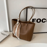Women’s Trendy Korean Large-Capacity Shoulder Bag – Hot Sale Student & Commuter Tote, New Style with Zipper Closure, Artificial Leather