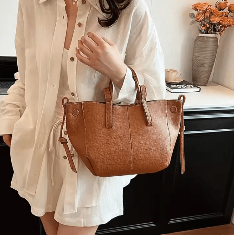 Women’s French Niche Folded Tote Bag – Large-Capacity Shopping Bag, Fashionable Handheld & Single Shoulder Commuting Bag