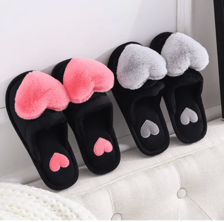 Women Indoor Warm Home Slippers Bedroom Cute Heart Pattern Non-slip Soft Comfort Plush House Slippers Shoes Autumn Winter