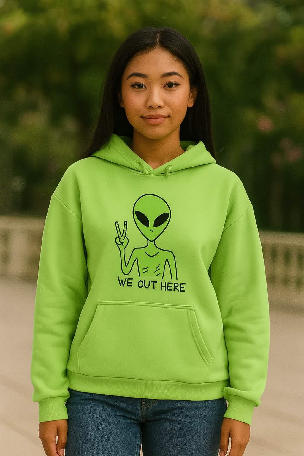 Cute Green Alien Sweatshirt – Women’s Winter Loose Hoodie Pullover Streetwear