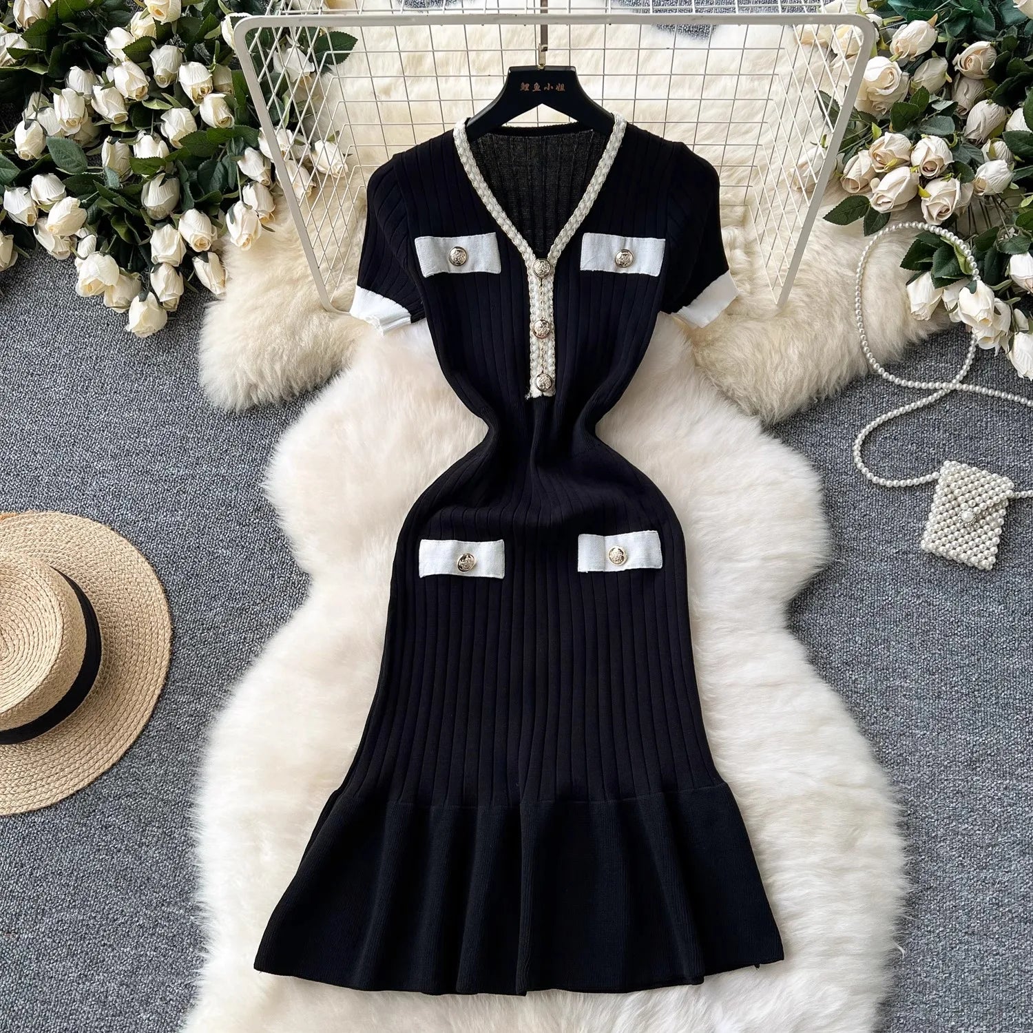 YuooMuoo Brand Fashion Knitted Mermaid Dress 2026 New Elegant V-neck Buttons Ribbed Sweater Dress Lady Bodycon Party Vestidos
