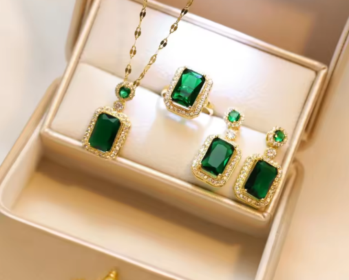 Emerald Perfume Bottle Jewelry Set – 3-Piece Necklace, Earrings & Ring | Elegant Wedding, Banquet & Birthday Gift for Women