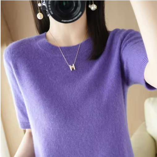 Soft Short-Sleeve Knitted Sweater for Women – Slim Fit & Elegant Style
