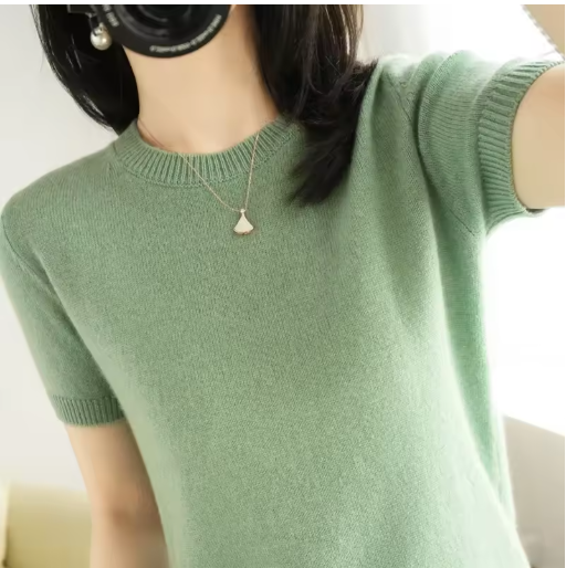 Soft Short-Sleeve Knitted Sweater for Women – Slim Fit & Elegant Style
