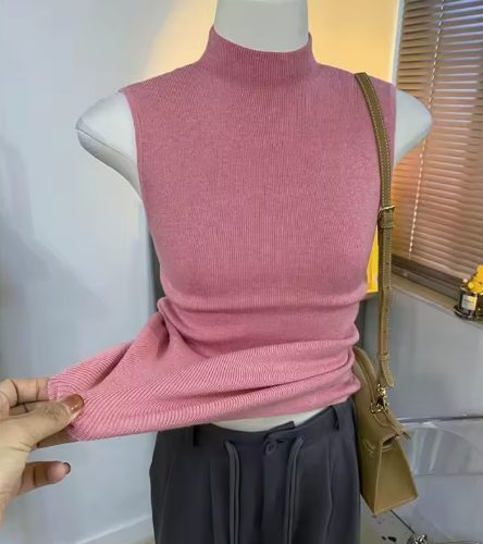Women's Sleeveless Knitted Sweater Vest – Simple, Stylish & Effortlessly Chic