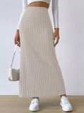 Elegant Rib-Knit Maxi Skirt with Side Slit – High Waist & Casual Charm  ✨ Description: