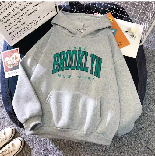 Bold & Comfy – Women's Letter Print Sweatshirt for Everyday Wear