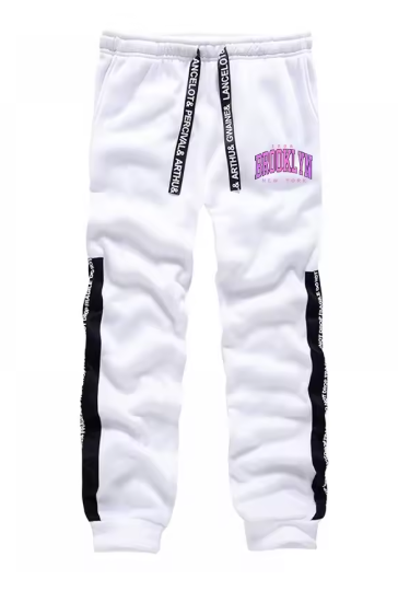 Cozy & Stylish – Women's Printed Sweatshirt and Pants Set