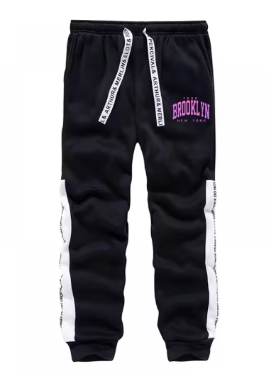 Cozy & Stylish – Women's Printed Sweatshirt and Pants Set