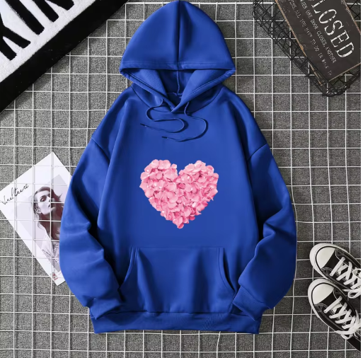 Heart Print Graphic Hoodie – Cute & Comfy Pullover Sweatshirt for Girls – Loose Fit Casual Fashion Top