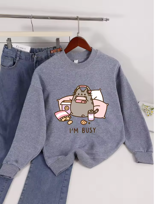 "Sorry, I’m Busy" Cat Gamer Sweatshirt – Fun & Cozy Fleece Pullover for Women
