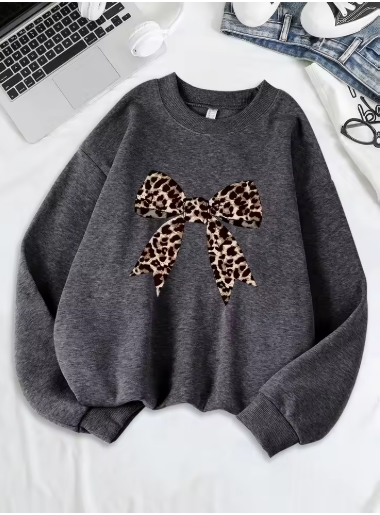 Bow & Leopard Print Sweatshirt – Stylish and Cozy Fleece Pullover for Women
