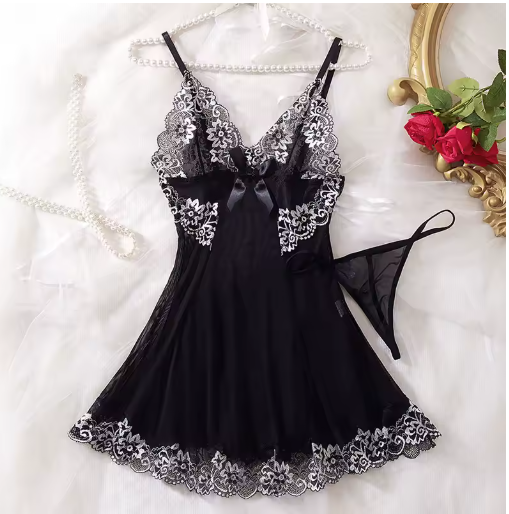 Sheer Elegance – Sexy Lace Lingerie Set with Ruffle Details