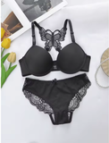 Delicate Allure – Lace Lingerie Set with Butterfly Back